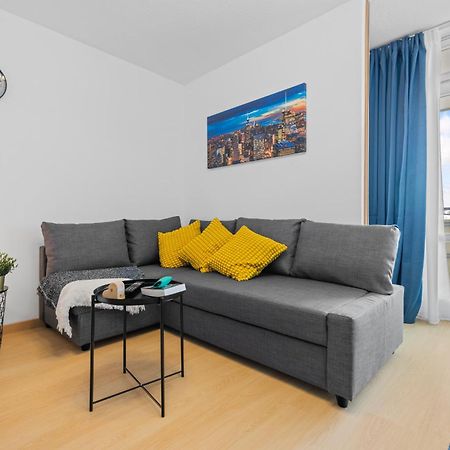Sonniges City-Apartment Mit Suedbalkon Und Parklatz Neusass Экстерьер фото