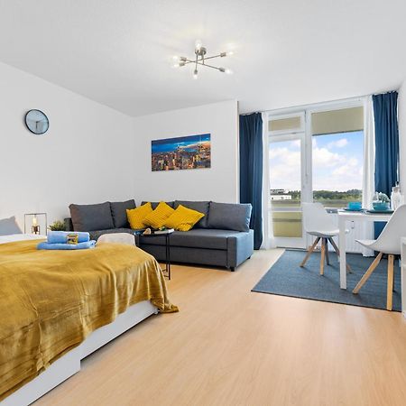 Sonniges City-Apartment Mit Suedbalkon Und Parklatz Neusass Экстерьер фото